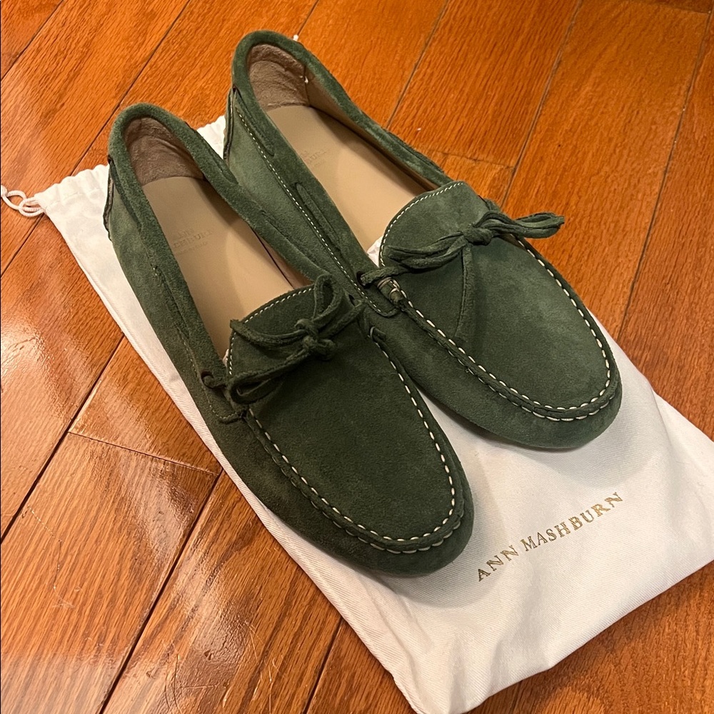 ANN MASHBURN Leaf Green Women’s Suede Driving Moccasins